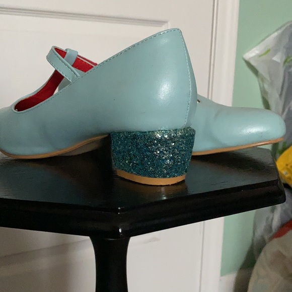 ❗️SOLD❗️ModCloth T-Strap Retro Maryjane Heels with Glitter Block Heel - Picture 3 of 5